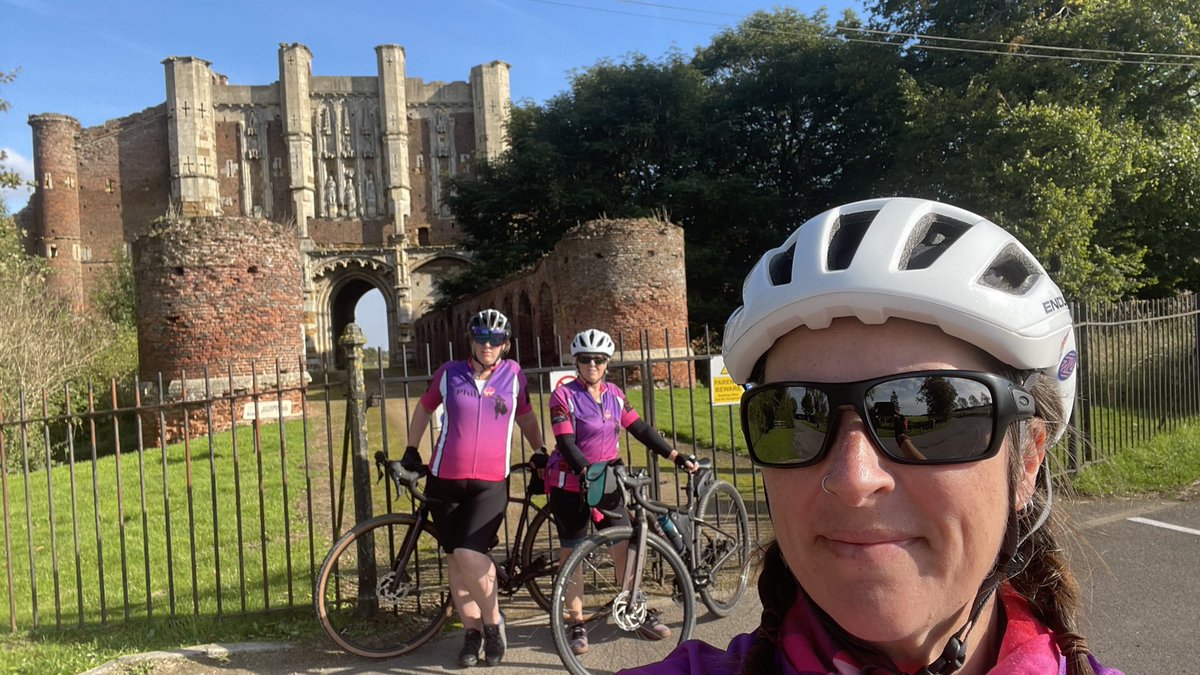 Southumbria_'s tweet photo. #CCCcrew pedalling over 1000 miles between us this week in aid of @HelpStAndrews
#OctoberCyclingChallenge
Please donate π
https://t.co/gKzoE7J9di https://t.co/2W8irHyAGn