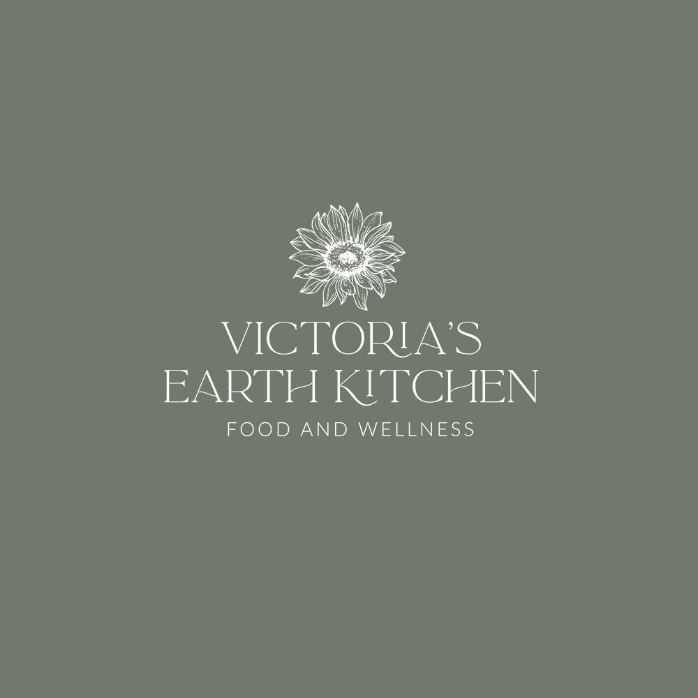TinyDesignsLtd's tweet photo. Really enjoyed working with @victoriakaputskaya to revamp her existing logo. Loving the retro (with a hint of modern) vibe! 

#logodesign #logodesigner #branddesigner #logodesigns #logobrand #logoinspiration #creativewomen #retrologo #modernlogo #modernlogos #luxurylogo https://t.co/FL4VBGeDC1
