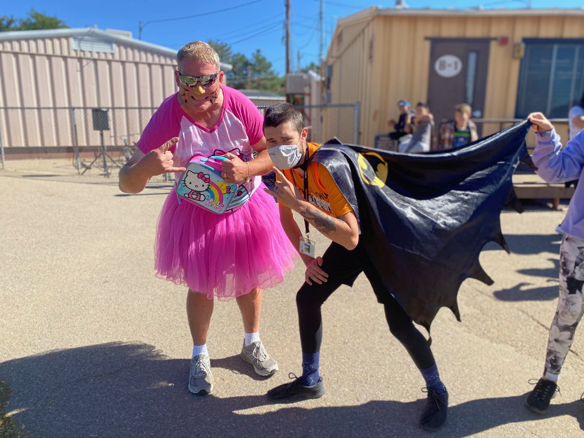 We had a fabulous Belle-a-Thon on Friday. Great participation, beautiful weather, and fun running. We appreciate all our parents support in making it successful.