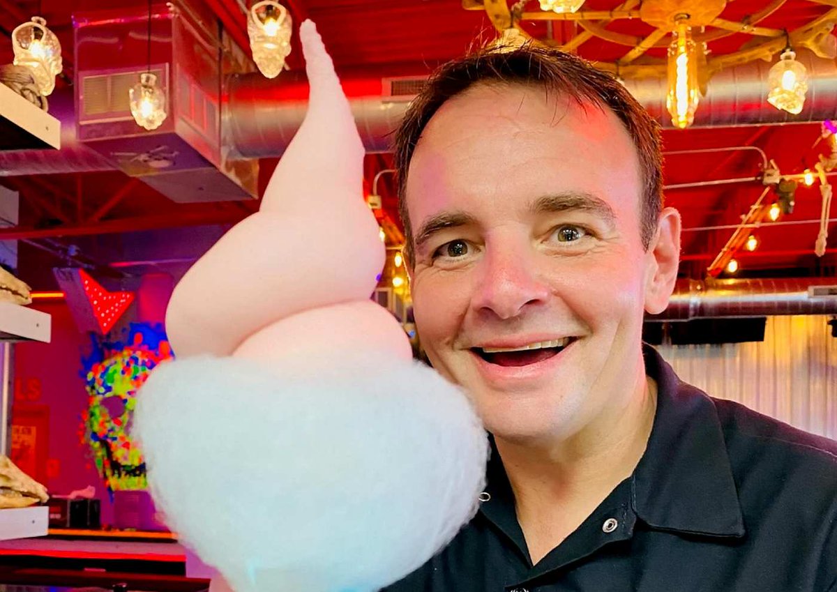 bankonip's tweet photo. #Inventor Creates a Machine That Turns Any Alcoholic Drink Into Soft Scoop ‘Ice Cream’ https://t.co/gdAdKXpDkA https://t.co/VxVtqNdsGI