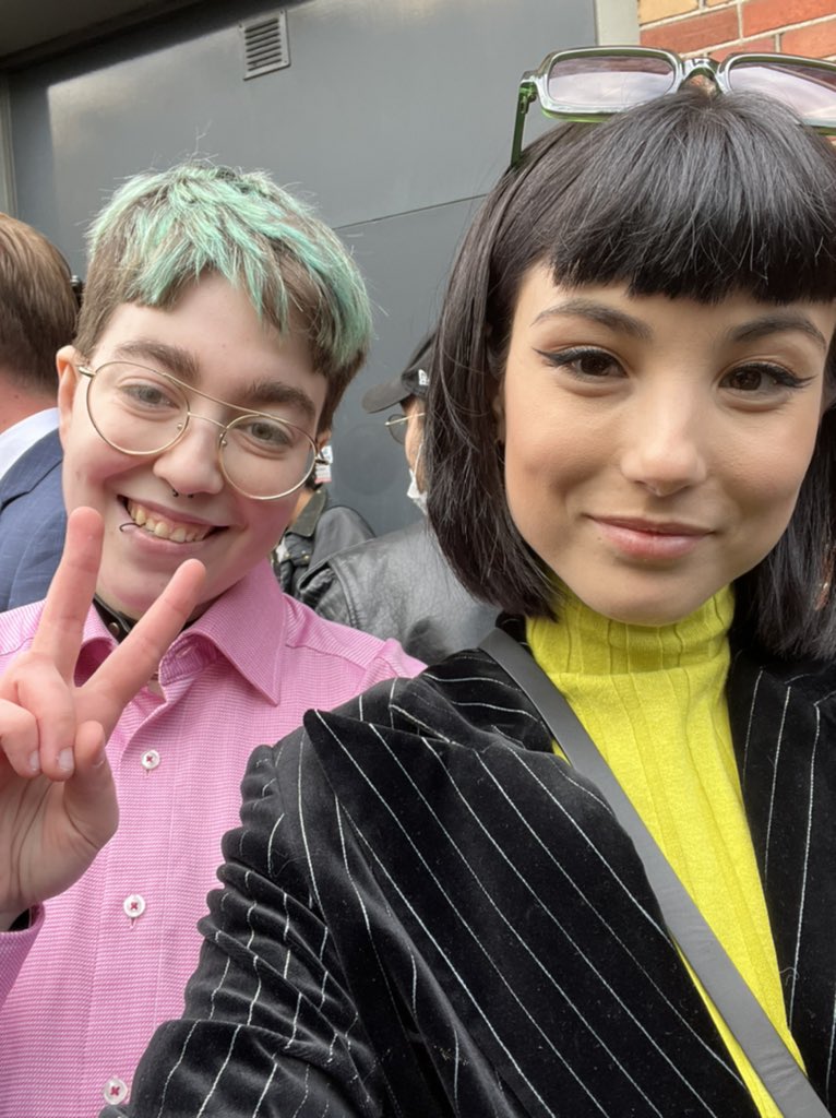 GSoleriNews's tweet photo. Giorgia with a fan today. 🥰

(Credit to @silkylucifer) https://t.co/HhKiXOSWxL