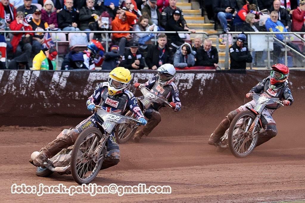 SON World Champions 🥇 
What a feeling it is after all the hard work <a href="/GBSpeedwayTeam/">Great Britain Speedway Team</a> have put in to finally bring home the gold 🇬🇧 
#rlr505