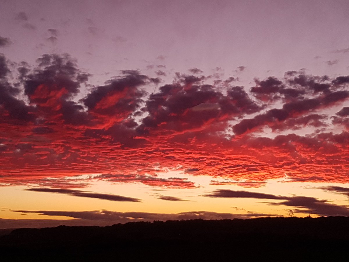 After the clearence of the rain treated to a stunning sunset in Caithness in the NE of Scotland <a href="/BBCScotWeather/">BBC Scotland Weather</a>