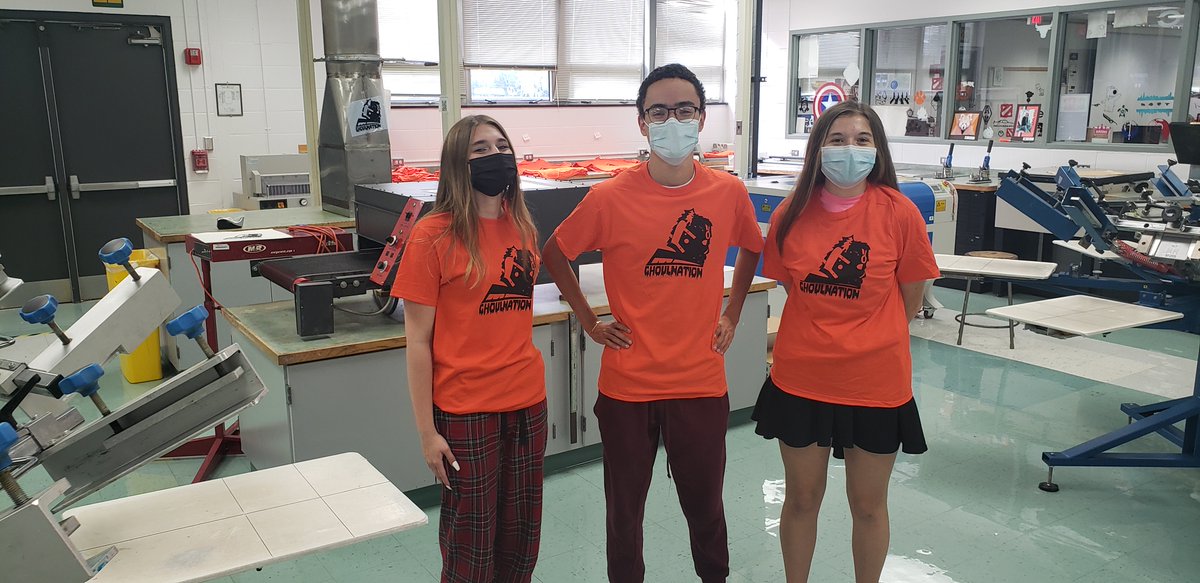 EGHS_Graphics's tweet image. Shirts are in and the screen press is all set up. Come on down to room 192! #Ghoulnation @ElkGrove_HS @GrenAthletics @elkgrovestuden1