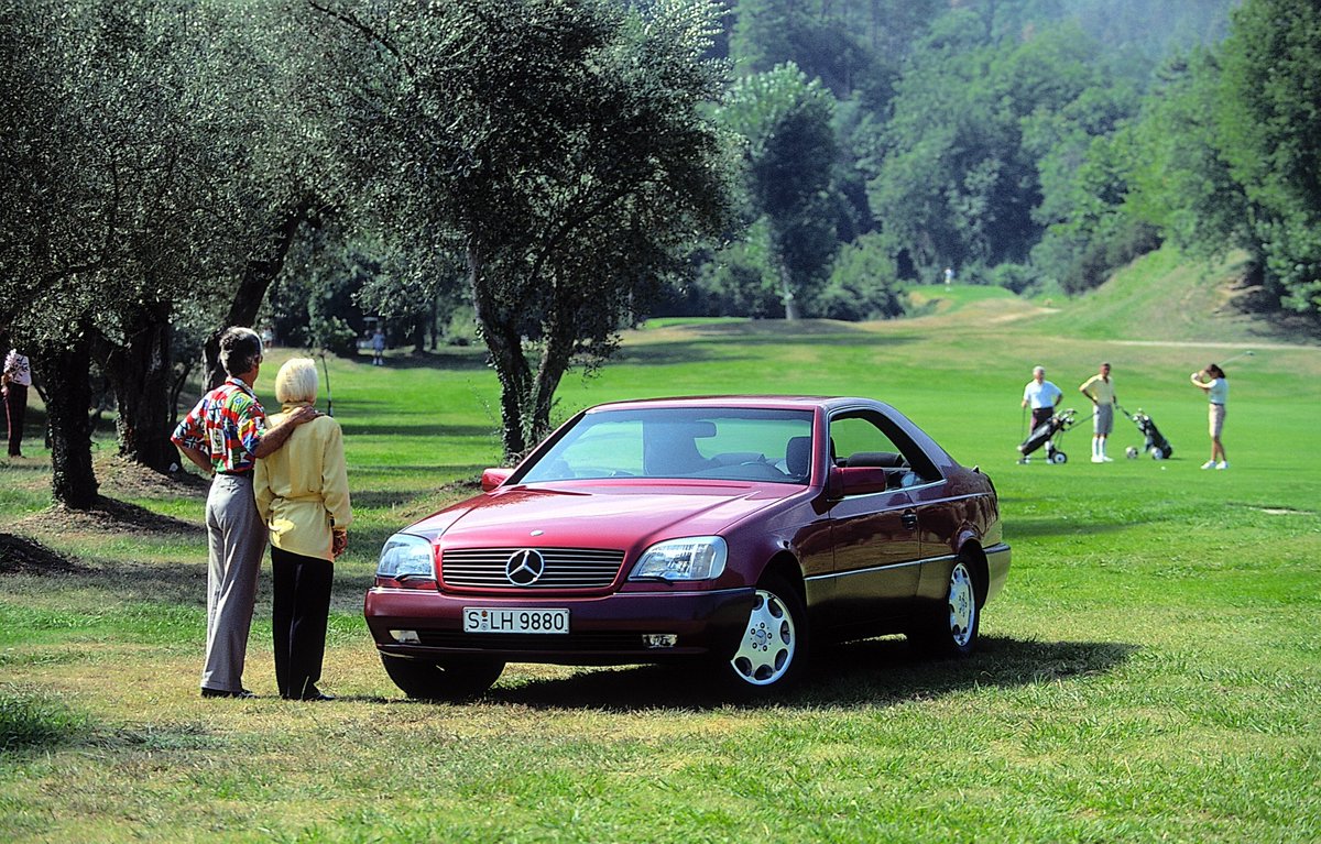 MB_Museum's tweet photo. Several Mercedes-Benz classics will turn 30 next year: The sporty-luxurious SEC coupés and the four-seater convertible of the 124 series, but also series of the legendary G-Class and the Unimog are among the candidates for historic registration in Germany. #MBclassic https://t.co/T2vOmYvAlC