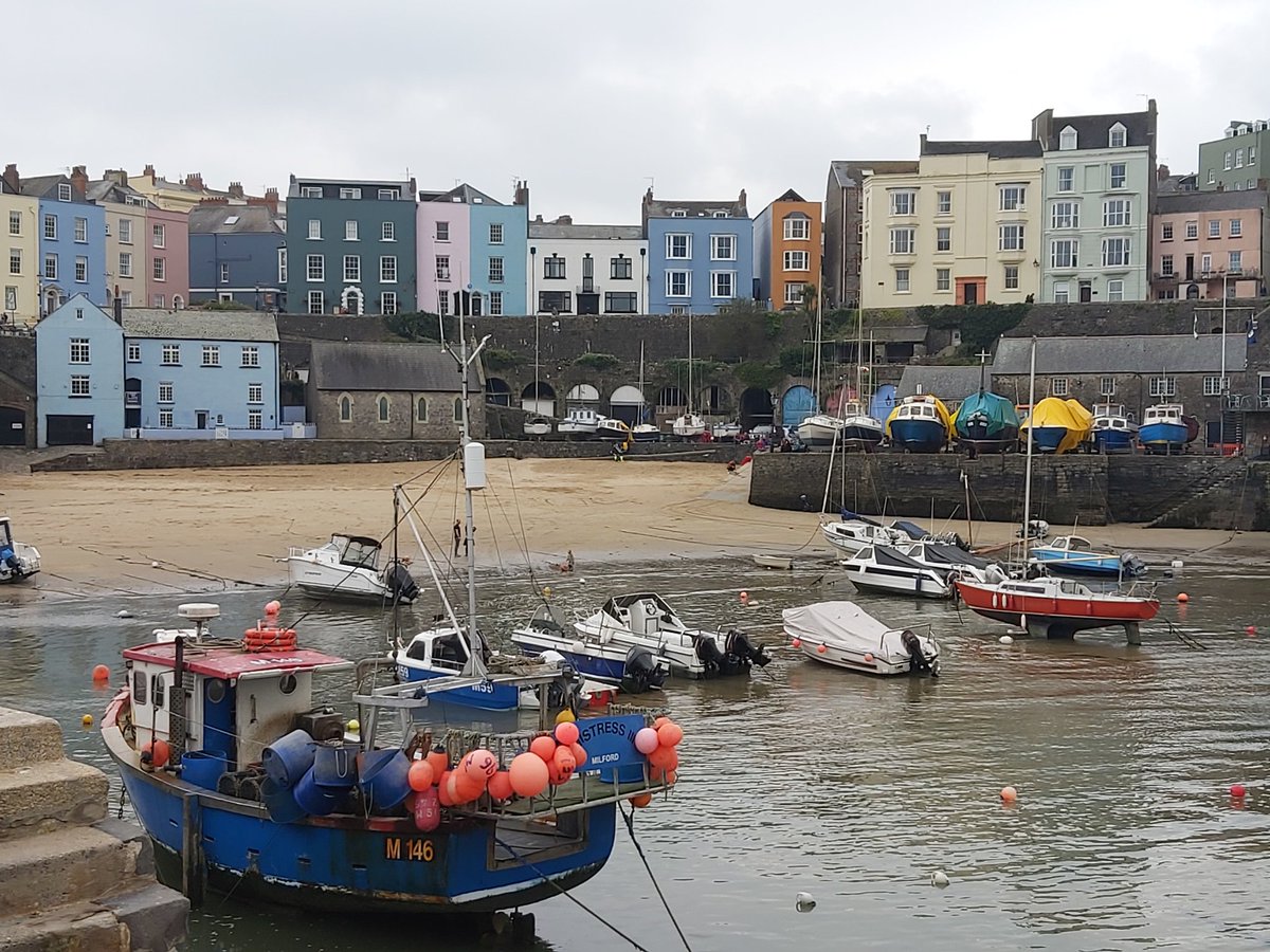 Give us a shout out Steve Wright <a href="/BBCRadio2/">BBC Radio 2</a> Tim &amp; Jo Jackson!! We started our road trip in our Colin the Campervan on Friday night, 2 nights in Tenby, now heading up to Betwsy Y Coed, then driving home to York on Wednesday! 🚌🚌🚌