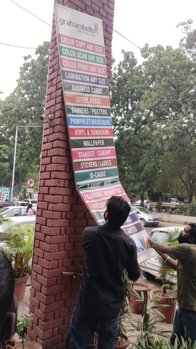 MCChandigarh's tweet photo. Conducted enforcement drive against illegal advertisement display in Sector 22 &amp;34, around 250 glow signs, boards, hoardings, flexes seized #HelpMCCmakeChandigarhevenmorebeautiful https://t.co/6BHCteLSqH