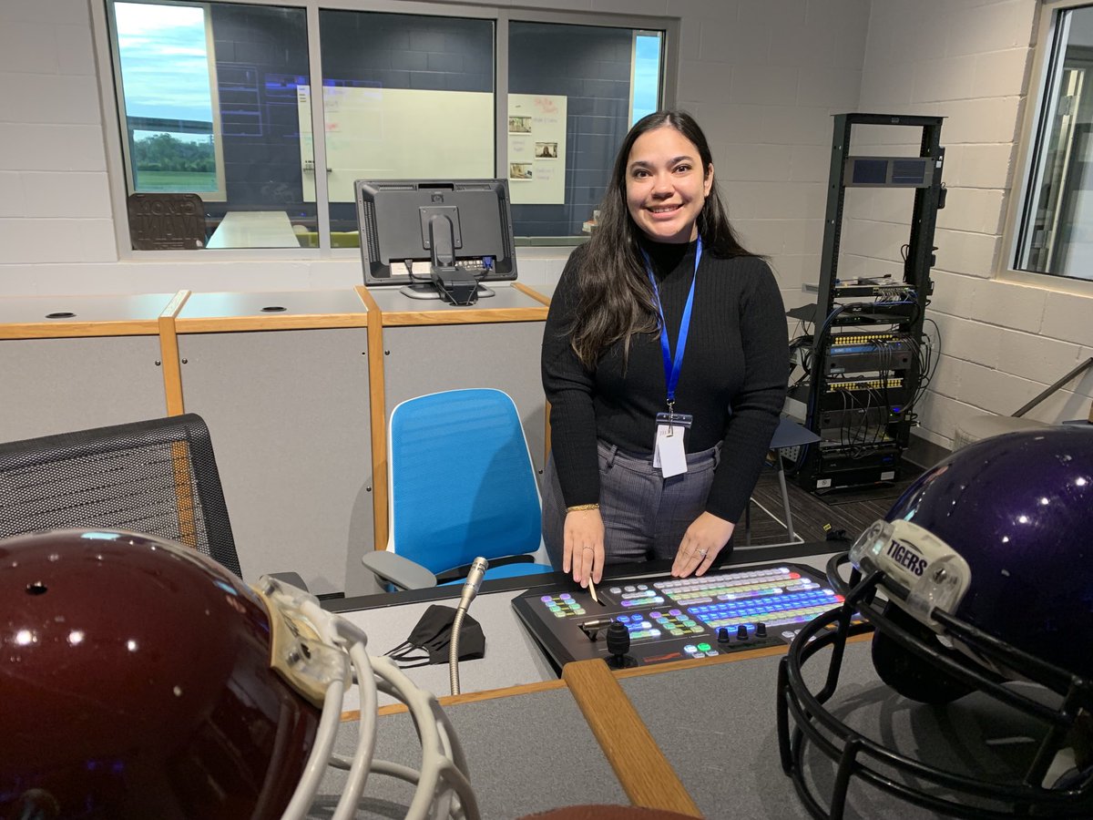 satellitecenter's tweet photo. Today we officially welcome Jordan Reid as our new Satellite Center ATVB facilitator. You will be awesome! #FirstDay #BuildingBlocksNotBarriers #BuildingABetterYou @SCPPS @HahnvilleHigh @DHSWildcats @newtechnetwork @presstheplay https://t.co/3x1tQLrYCU