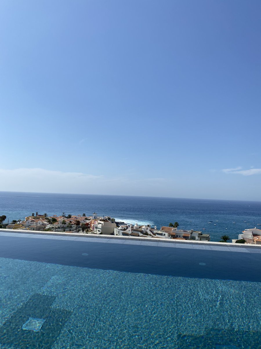 Four hours with Tom and Brian on my ears and this view in front of my eyes! Really exhausting 😎☀️😁 <a href="/tompowles1/">Tom Powles</a> <a href="/brian_rini/">Brian Rini, MD</a> <a href="/Uromigos/">Uromigos</a>