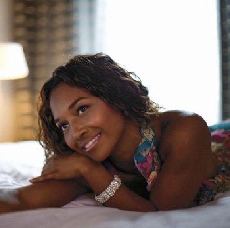 datgirlchilli's tweet photo. Sittin pretty π€© ππ@officialchilli #rozondathomas #tlcfam #tlc #90svibe #chillithomas https://t.co/buRedGvUjZ