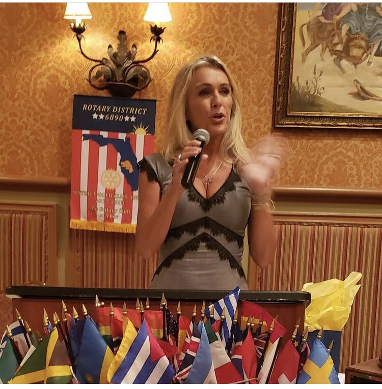 ClubYbor's tweet photo. Thank you to Dorothy Benham Miss America 1977 for an insightful and humorous glimpse into your life. Your new book “Bastard   Queen” is a must read. @RotaryD6890 @Rotary https://t.co/0A98DGs7V7