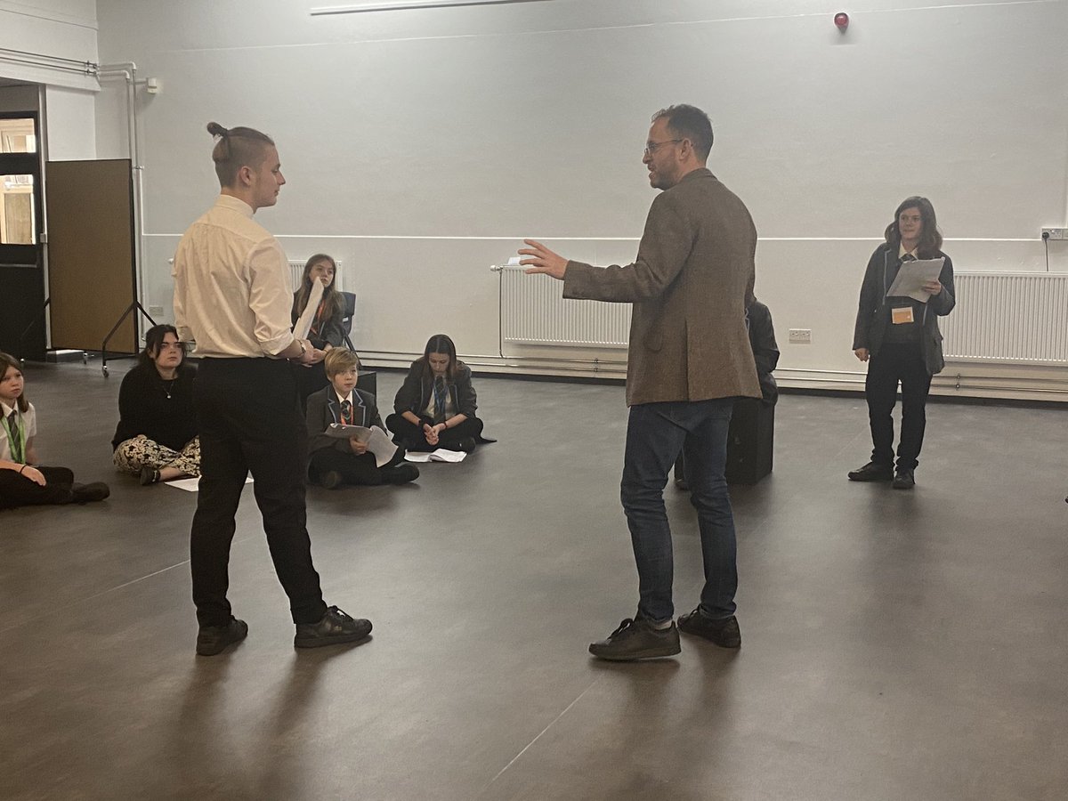 thehartschool's tweet photo. Students involved in the Shakespeare production this year have had input from professional actor Ryan Early who has a huge amount of credits.
Students from a variety of year groups have been involved in some amazing workshops to help them hone their craft. #CETShakespeare https://t.co/7c2yMjPVXR