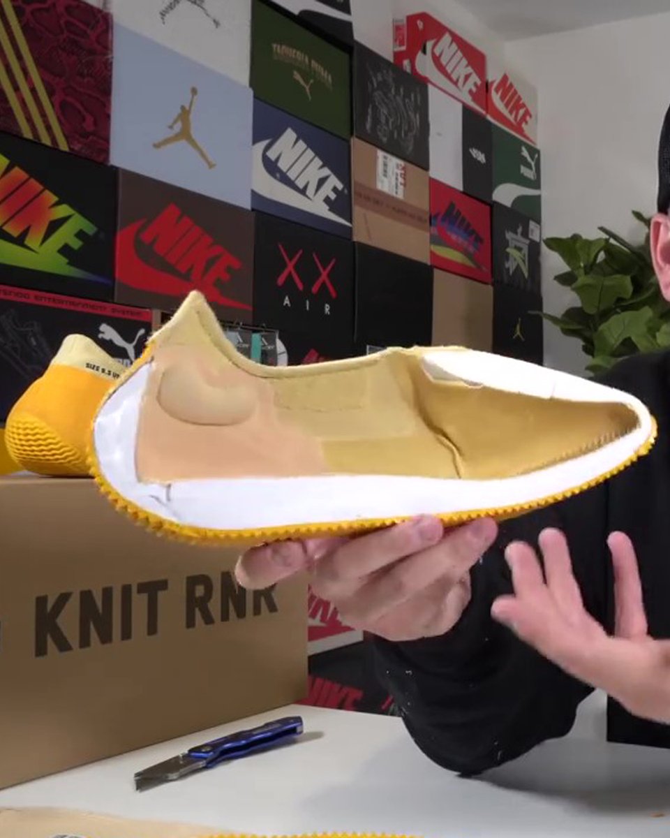 CaminoTV's tweet photo. @QiasOmar Au bureau on est déçu, il n'y aucune techno dans la paire pour justifier les 200$ retail, en plus de ça la paire vieillit mal.
On comprend pas ce que Yeezy a voulu faire avec cette paire 😴
#knitrunner
#yeezy https://t.co/03XpM8bz7Q