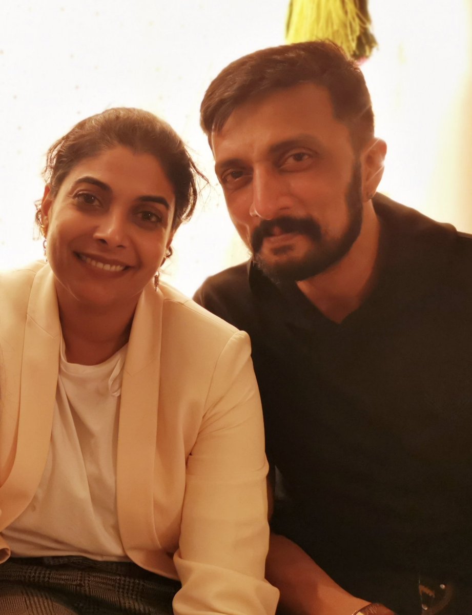 KicchaAddictors's tweet photo. Happiee Anniversary Anna Attige💫💞
@KicchaSudeep @iampriya06 #20YearsOFSupri https://t.co/Qe5Ig4Fru2