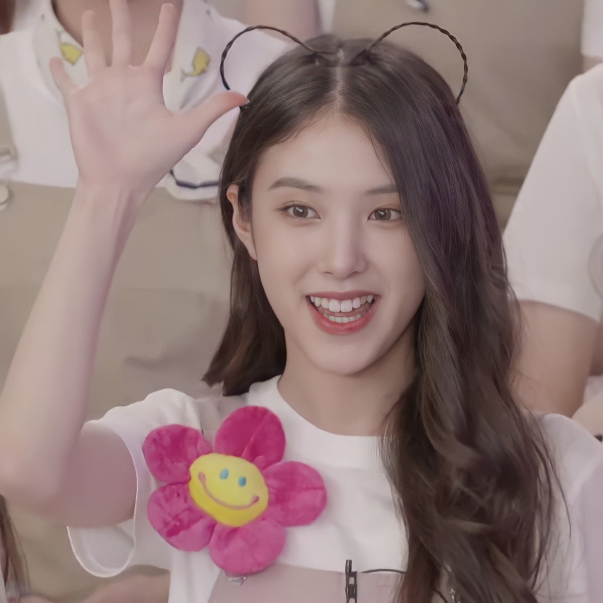 myaharchive's tweet photo. myah being extra cute tonight 🤧 great motivation to do my homeworks https://t.co/eCasoRvRpu