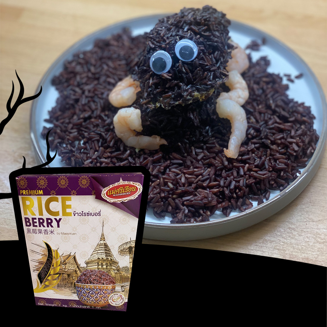 There's something strange... in the Riceberry hood 👀🕷
- 
Add a spooky twist to your meal with our Premium Riceberry Rice. A Purple rice, that makes the water red when cooked! 
-
#31daysofhalloween #halloweenfoodideas #spooky #halloween #riceberry #creepy #essenceofthailand