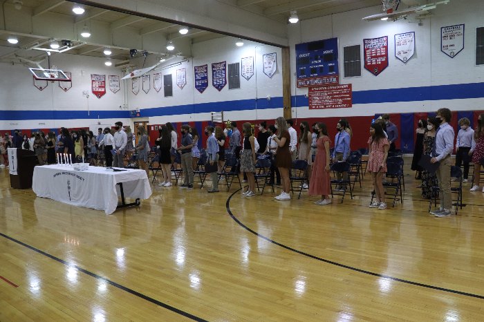 Congratulations NJHS 2021-2022 Inductees - Thank you to NJHS advisor, Mrs. Eliza Willms for orchestrating a beautiful induction ceremony for this year's National Junior Honor Society candidates.  Please click on the link below... edne.tw/n750036