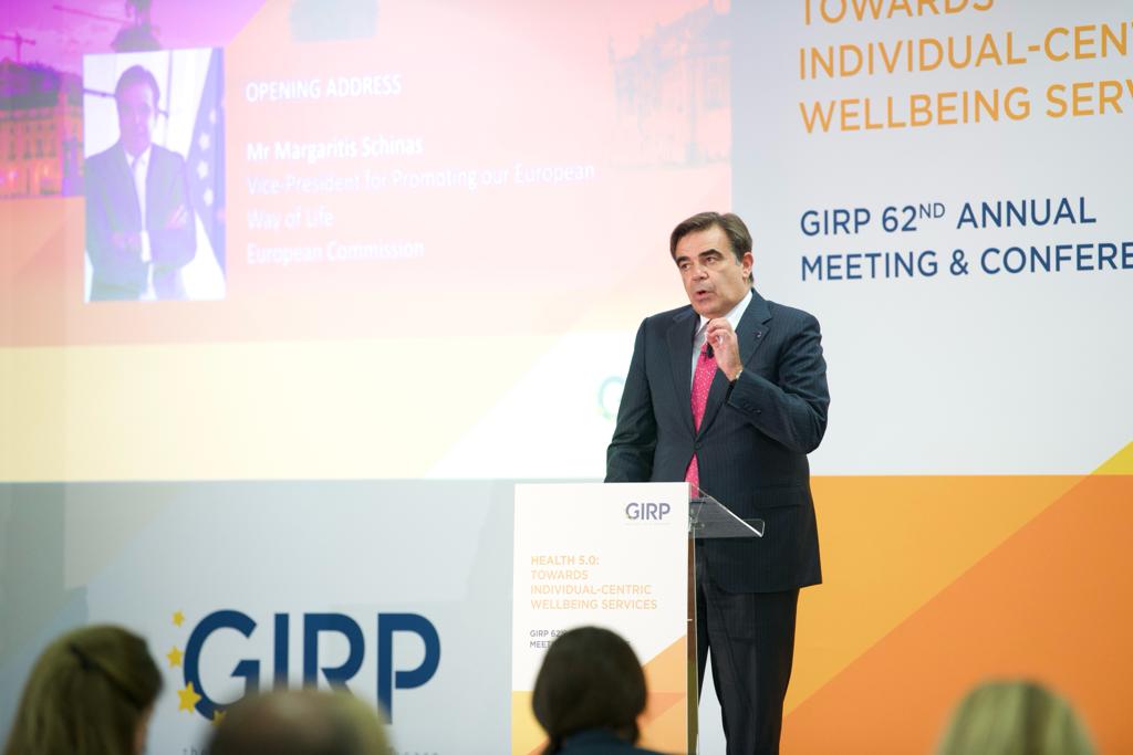 GIRPBrussels's tweet photo. Ensuring a continuous supply of critical medicines is a matter of global security - @EU_Commission  VP @MargSchinas joins #GIRPAMC2021 to 💬  the important role of full-service healthcare distributors in safeguarding not only health but also growth, trade, industry and science 👏 https://t.co/HZnsKz86MO