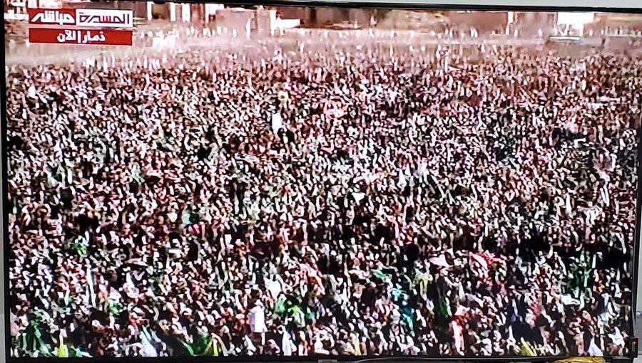 hor_sawt's tweet photo. اتمنى ان يبادر احد الاخوة المقيمين في الغرب الي التقدم لمؤسسة جينس للأرقام القياسية بطلب تسجيل الخروج اليمني العظيم لإحياء مولد الرسول الاعظم كأكبر تجمع بشري في التاريخ الإنساني .
لم تخرج البشرية لعظيم مثلما خرج اليمنيين لمحمد رسول الرحمة للعالمين.

#المولود_النبوى_الشريف https://t.co/yO0beqdNWe