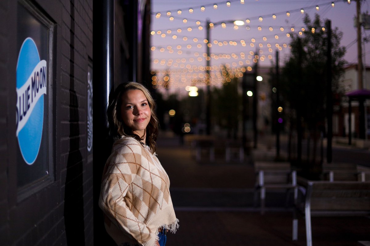 KaelynBender's tweet photo. Bars + Rooftop Mexican Restaurants for college grad photos? I think yes https://t.co/3vq1QuxC1I
