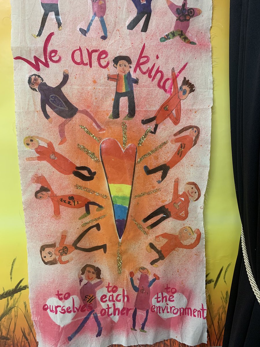 ChapelBreak's tweet photo. Our Values at Chapel Break are Kindness, Community, Curiosity and Excellence. Look at the fabulous banner that Year 2 produced to celebrate our values! https://t.co/zCjntIC7MX