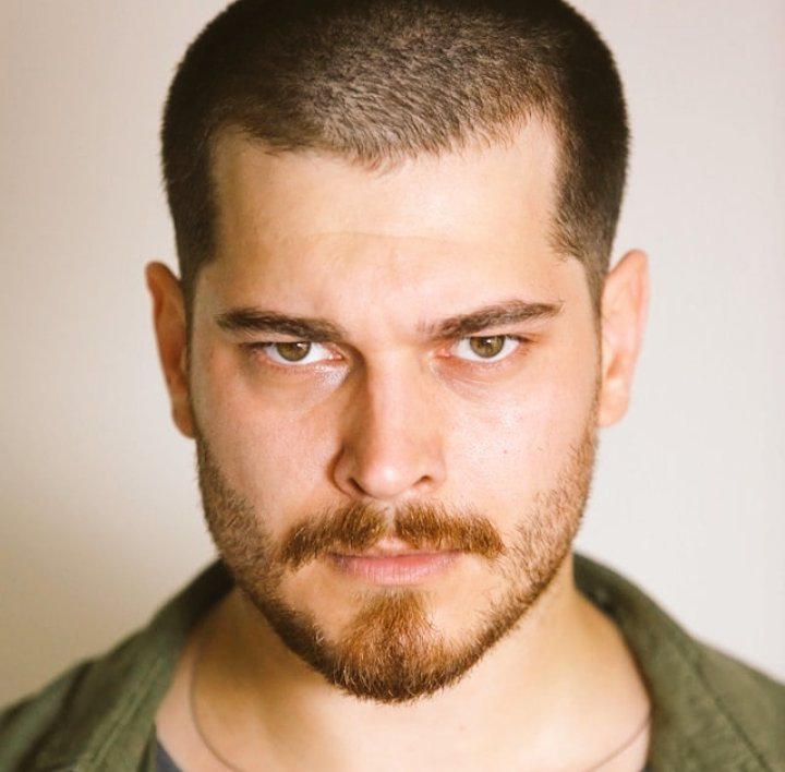 ICERDEElenaFan's tweet photo. #mondayface #sarp #mert #aylem #cagatayulusoy #arasbuluti̇ynemli #damlacolbay #icerde Forever💙❤️💙 https://t.co/YVHaz7qtKs