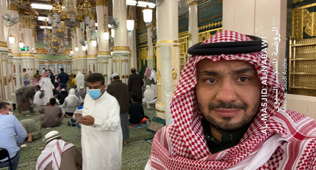 في يوم ميلاد سيّدي
سيّدُ الخلقِ محمّد
أسأل الله لقياه و قربه
أسأل الله سُقياً من حوضه
لقد أضأت يا سيدي الكون عدلا
و أضأت القلوب حباً و عطفا
صلاة و سلاماً عليك يا خير البشر
يا من أضأت الكون و الشمس و القمر
يا طبيباً و شفاءاً للروح و القلب
يا محمد ابن عبدالله يا ابن عبدالمطلب
#رواد