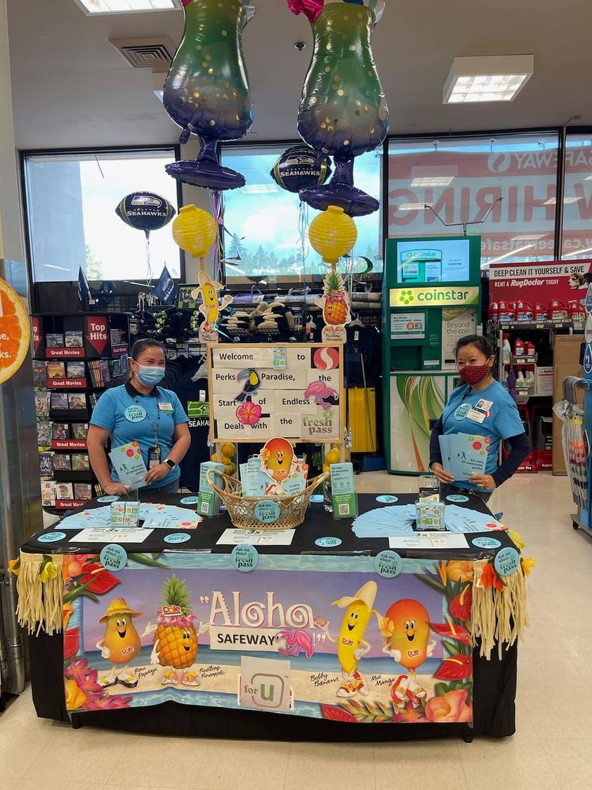 AlbertsonsCos's tweet photo. Thank you to our amazing associates for helping us celebrate the launch of #FreshPass! https://t.co/LaGbdwIdQd