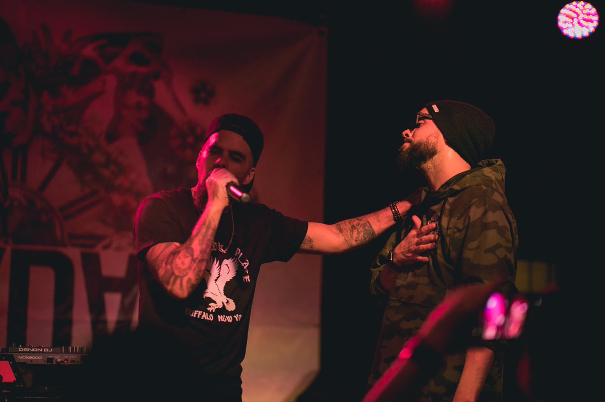 MAYDAYMUSIC's tweet photo. Week 2 of the #HardToLeaveTour kicks off tonight in Columbus at Skully’s Music Diner! Then on to Illinois. Minnesota, &amp; ending the week with an epic one in Kansas. Tickets and VIP upgrades at https://t.co/Kib9nXsXP9. #Mayday #MonsterMusic https://t.co/OrNLzJNTuz