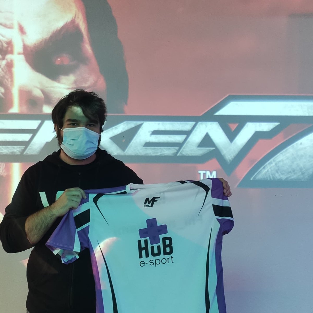 HubAlbi's tweet photo. ANNONCE JOUEUR :
Nous vous présentons notre nouvelle recrue #TEKKEN7 : @ii_Liink
👊 Top 20 Fr
👊 Meilleur Eliza de France
Bonne chance à lui pour son aventure au sein du @HuBEsportClub
Qu'il porte les couleurs du @HuB_esport_FR le plus haut possible.
#esport #forthehub https://t.co/mooVTlAi2d
