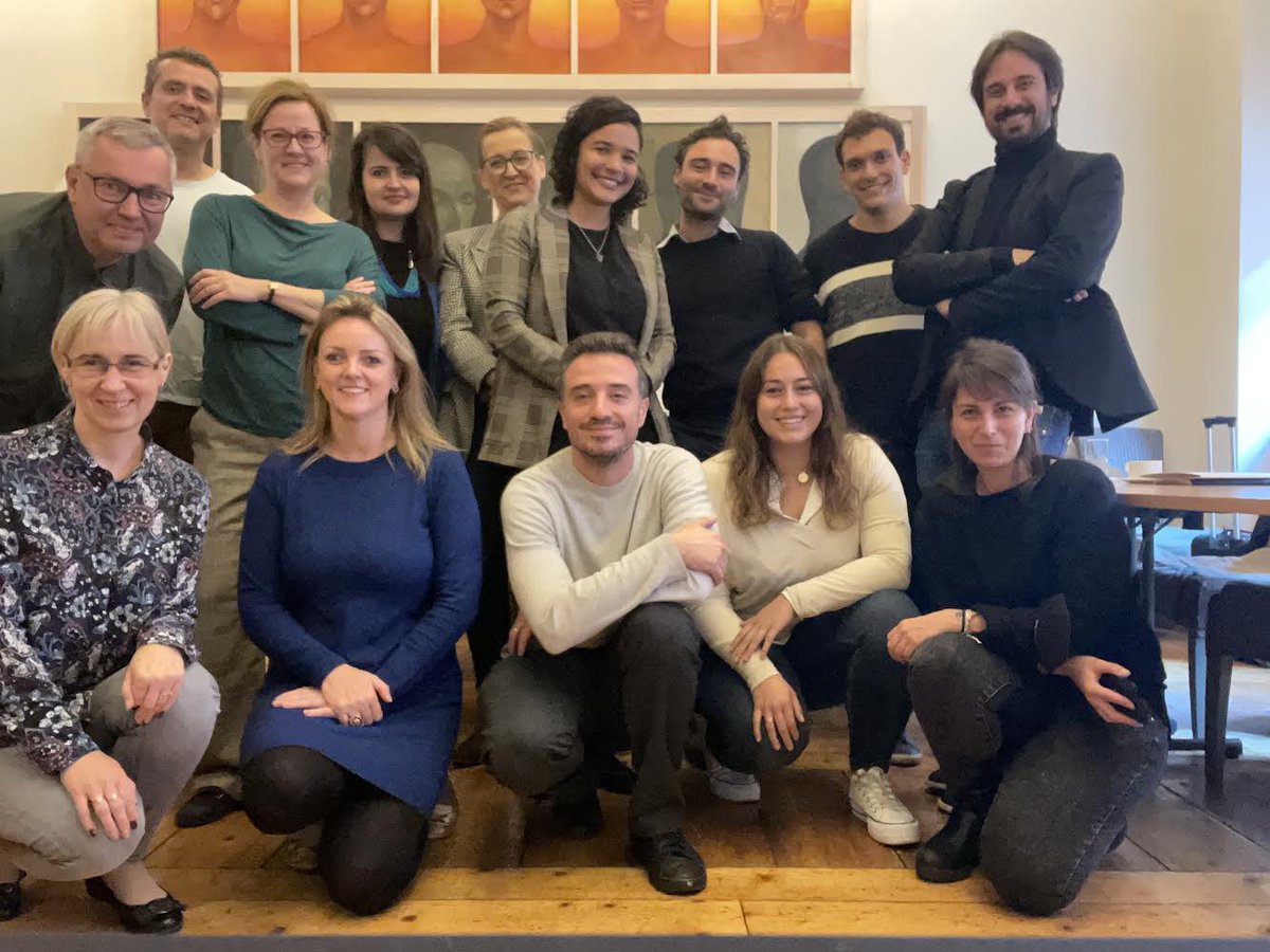 Llor_Fundacio's tweet photo. El Llor actua com a coordinador d'aquest projecte cofinançat pel programa #ErasmusK+ de la #UE. L'objectiu d'aquest és crear un recurs educacional dissenyat per als alumnes i professors sobre #Factchecking, #LateralReading i #XarxesSocials.
ℹ️👉https://t.co/jrxHGMBhij https://t.co/sD9F9fF7cH