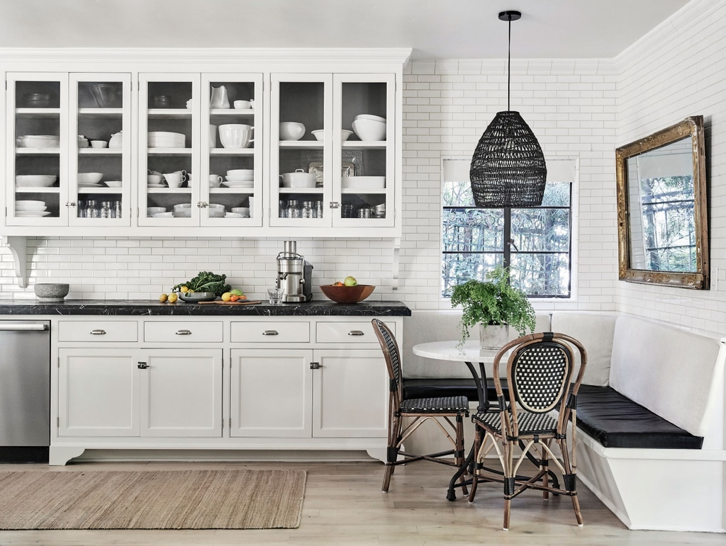 theroomarchives's tweet photo. Today's inspiration: Shay Mitchell's kitchen and breakfast nook 
#interiordesign #home #homeimprovement #vancouver #kitchen https://t.co/voihMIEvFp
