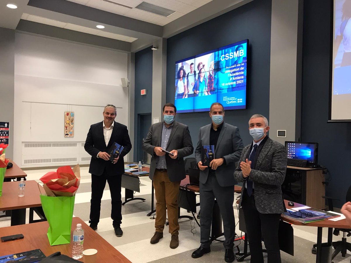 DSDEN de l'Aisne (@dsden_aisne) on Twitter photo #mobilitequebec2021 #jeandelafontaine s’invite à Montréal Dominique Bertrand, Directeur Général du CSSMB reçoit des mains de <a href="/PINEL1/">PINEL Laurent</a> les fables offertes par @MullerRaphal4 recteur <a href="/AcAmiens/">Académie d'Amiens</a> <a href="/jmblanquer/">Jean-Michel Blanquer</a> accueil des 19 membres de la délégation #mobilitequebec2021 #jeandelafontaine s’invite à Montréal Dominique Bertrand, Directeur Général du CSSMB reçoit des mains de <a href="/PINEL1/">PINEL Laurent</a> les fables offertes par @MullerRaphal4 recteur <a href="/AcAmiens/">Académie d'Amiens</a> <a href="/jmblanquer/">Jean-Michel Blanquer</a> accueil des 19 membres de la délégation