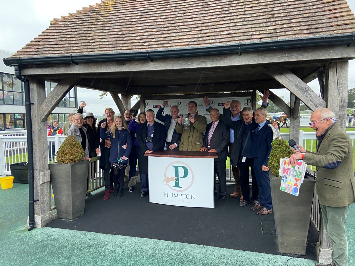 It's a race-to-race double for <a href="/niall_houli/">Niall Houlihan</a> as Up The Straight gets his season off to a winning start in the Bob Champion Cancer Trust Novices' Chase for trainer <a href="/rowe_racing/">Richard Rowe Racing</a>. Plenty of very happy owners from The Forever Partnership in attendance!