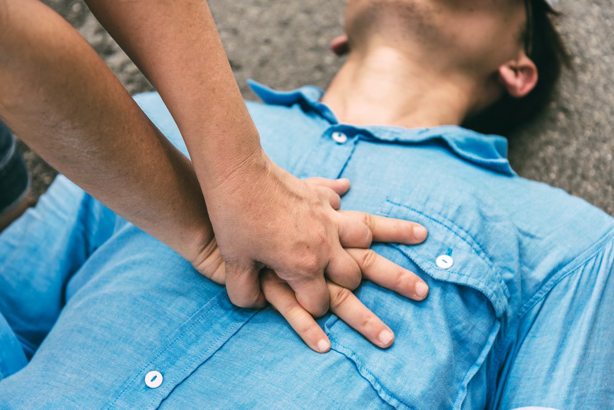 The events at yesterdays Newcastle v Spurs game highlighted the importance of #CPR  Our next 1 day, Level 3 #EmergencyFirstAid at Work Training Course takes place on Friday 29th October in #CheslynHay. Limited spaces left. Please call us on 07826 676 231 to book your place. https://t.co/5ifSSbENoV