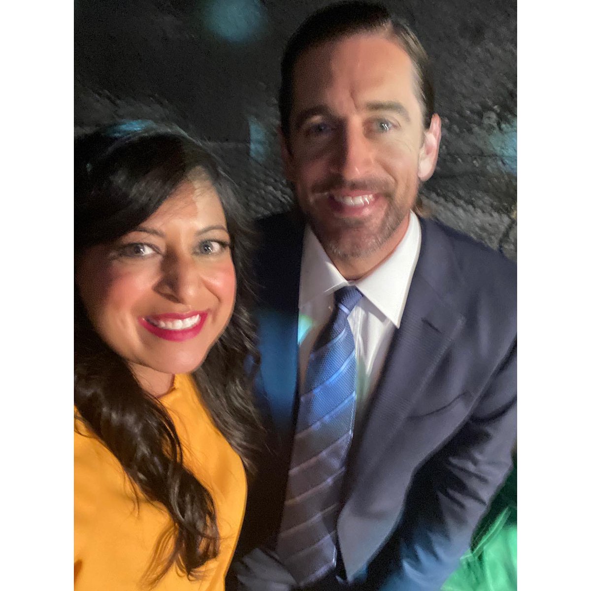 sonalbshah's tweet photo. GO BEARS! Haha juuust kidding! I mean, GO STATE FARM!! ;)
BY THE WAY, Aaron Rodgers was the most awesomest kindest human to do a commercial with! @AaronRodgers12 @FrommJake @StateFarm @GreenbaypackNFL @ChicagoBears #AaronRodgers #statefarm #statefarmcommercial https://t.co/mLpygHbh37