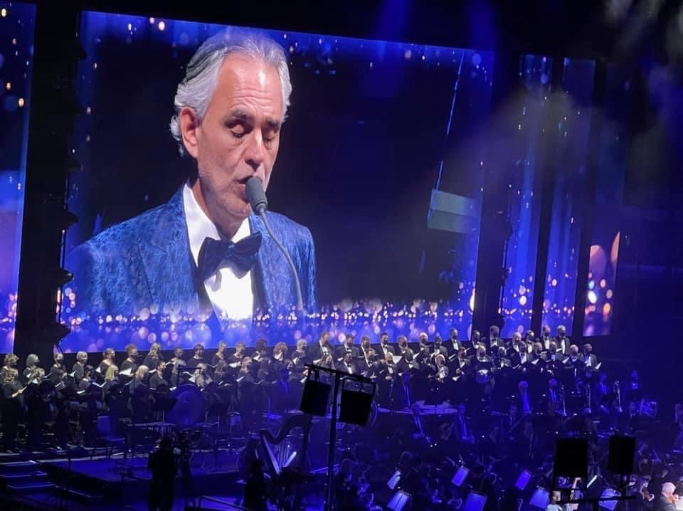 We were thrilled to join the inimitable Andrea Bocelli  last night at the Enterprise Center! Particularly moving was having members of the St. Louis Symphony Chorus back on stage! Hearing their voices again was music to our ears!