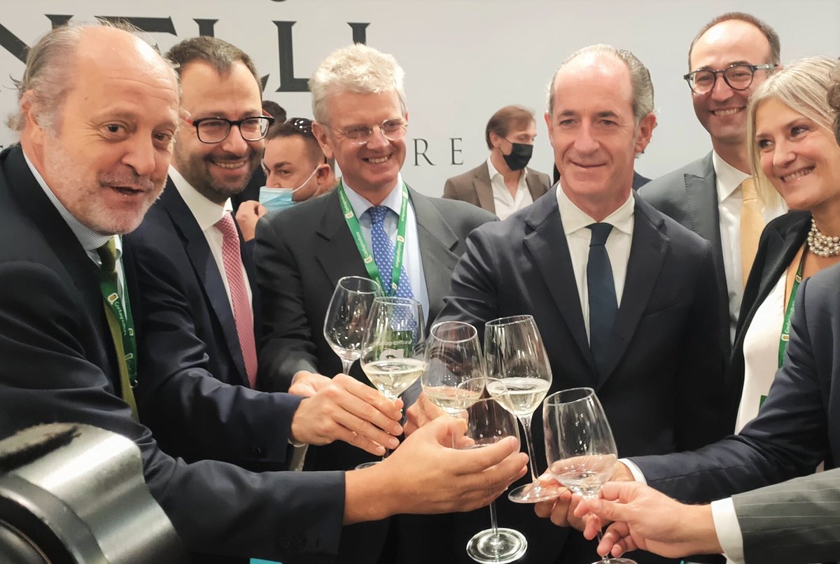 giordemo's tweet photo. Si riparte!#Confagricoltura#Vintaly https://t.co/VQ1NNFzvPK