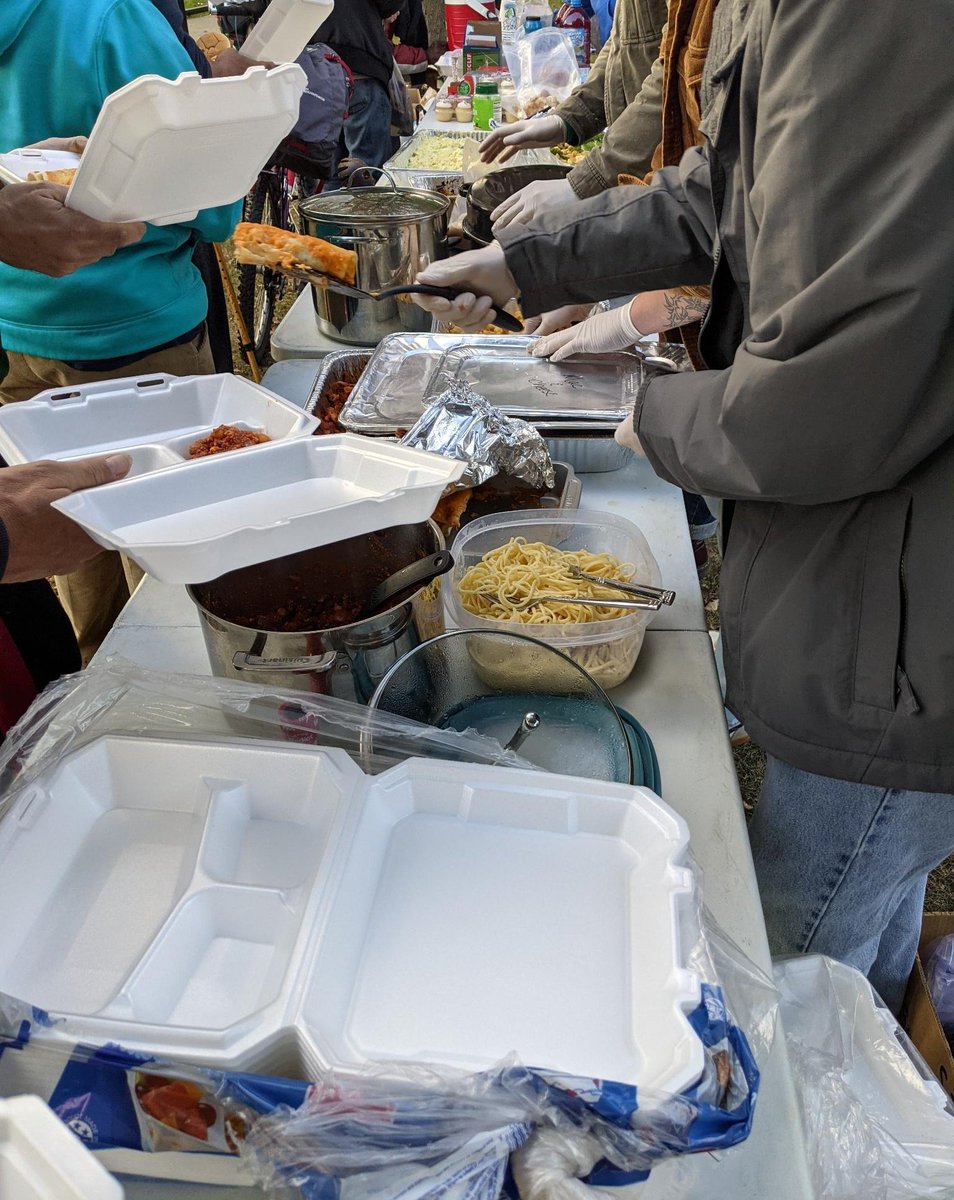 ComradeOhio's tweet photo. Serve The People Akron Sunday Serve. Mutual Aid in Akron Ohio. Bus Pass's, tobacco, food, and more + Houseless Union meeting. @AkronOhioMayor contact us @ Serve The People Akron FB + IG.
Cash App $ServeThePeopleAkron #MutualAid #ServeThePeople #SurvivalPrograms #DualPower https://t.co/ezXV9xGIXJ