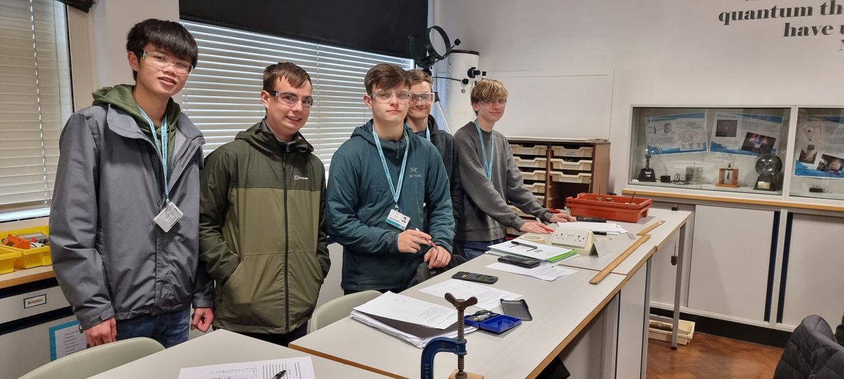PriestleyPhys tweet media