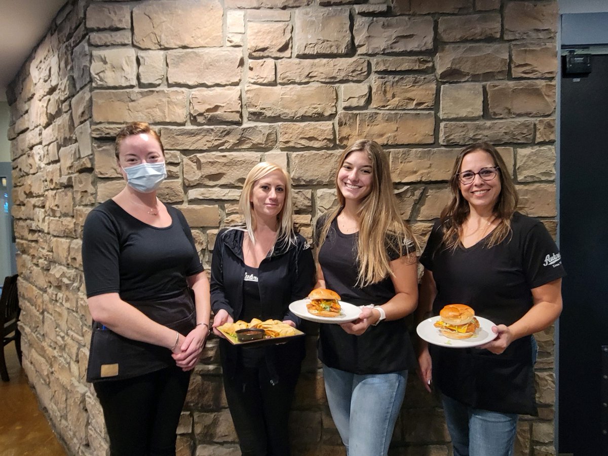 AubreesMI's tweet photo. Tomorrow is the big day!
We are excited to serve you some of our delicious new items. Such as our Southwest Beer Cheese Dip, Korean Egg Rolls, and our NEW signature pizzas!
Visit our 8 different locations in Michigan for dine-in, take-out, or delivery.
#aubrees #pizza https://t.co/KiWXUpPjwP