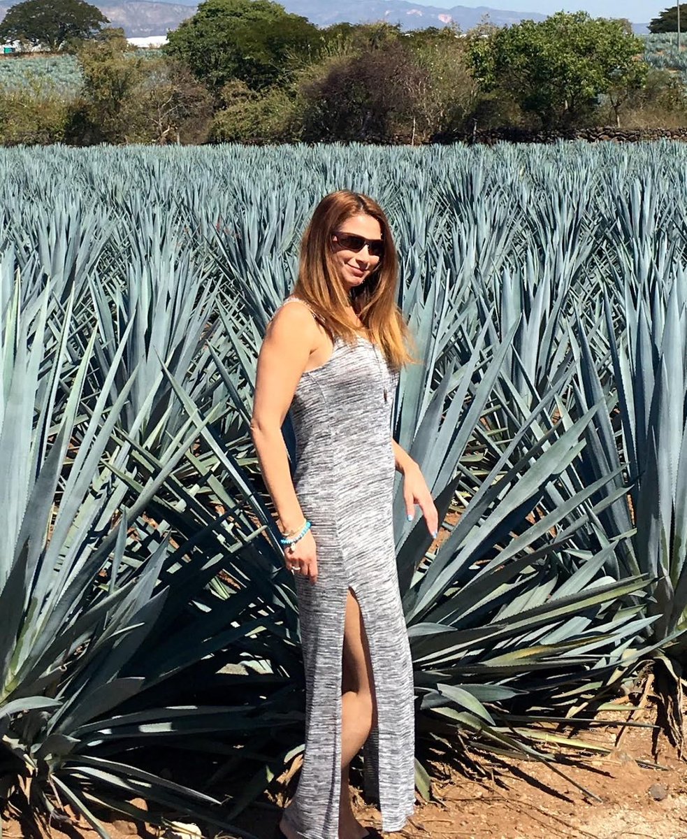 Make your future dream a present fact by feeling like you already have it.  #motivationalmonday

#trusttheuniverse #organic #organictequila #supportsmallbuisnesses #smallbuisnesslove #shopsmallbuisness #localisbetter #womeninbizness #shoplocally