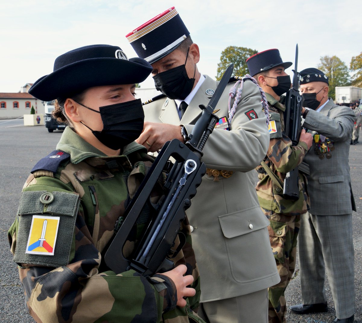 516e régiment du train tweet media