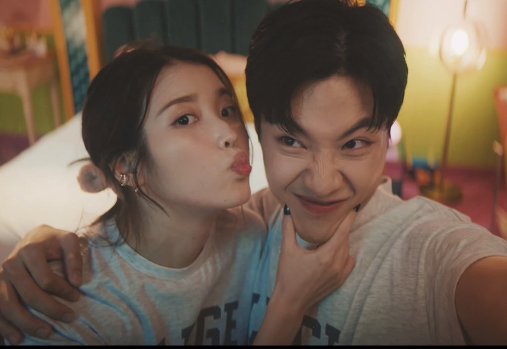 jieunsource's tweet photo. gf iu https://t.co/XkpJ4hlOaT