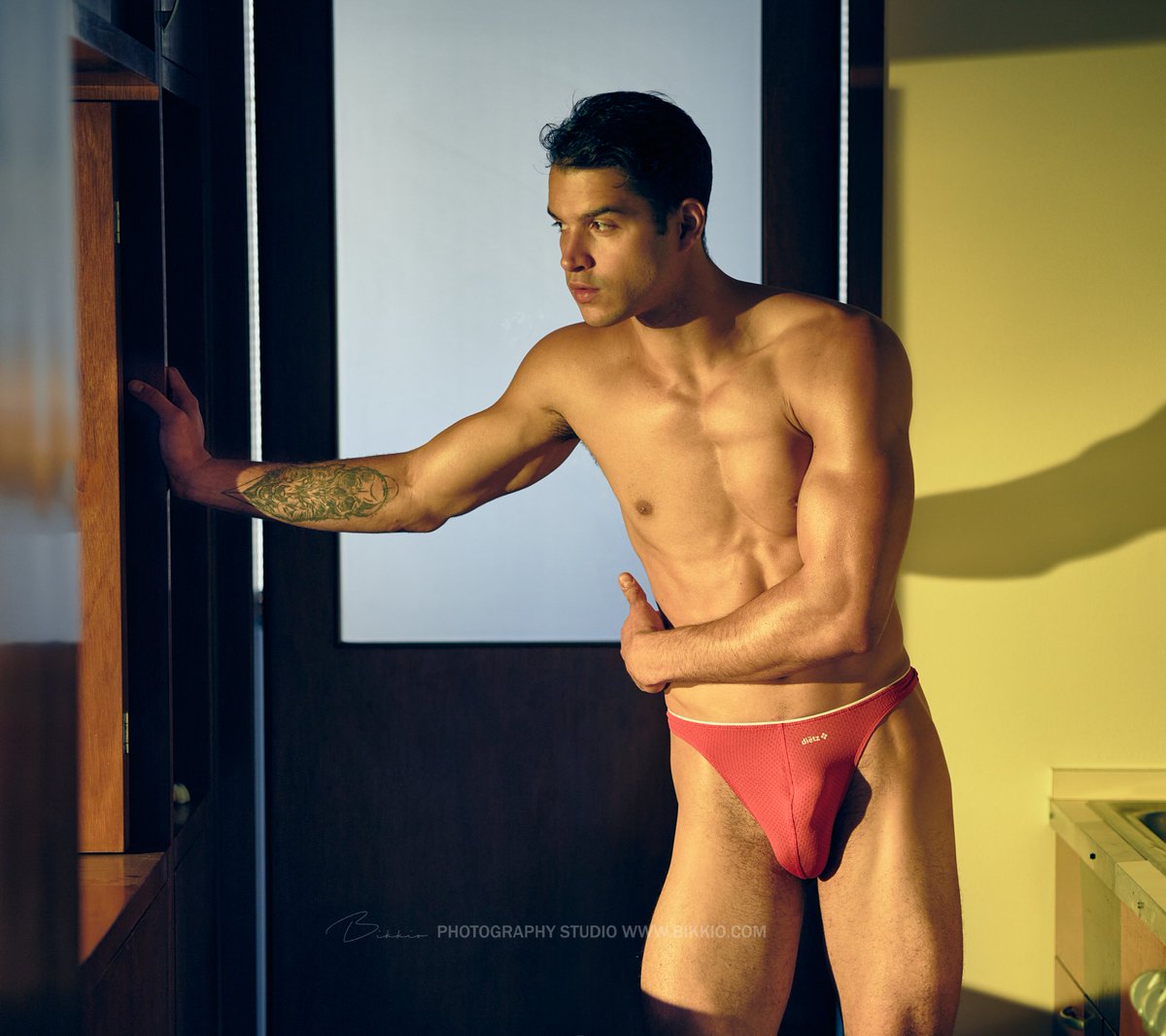 lazzarophoto's tweet photo. Modelling in the afternoon 
#malemodels #fashionformen #bikkio
https://t.co/AyzmjUaodu https://t.co/9g5JiKSDeW
