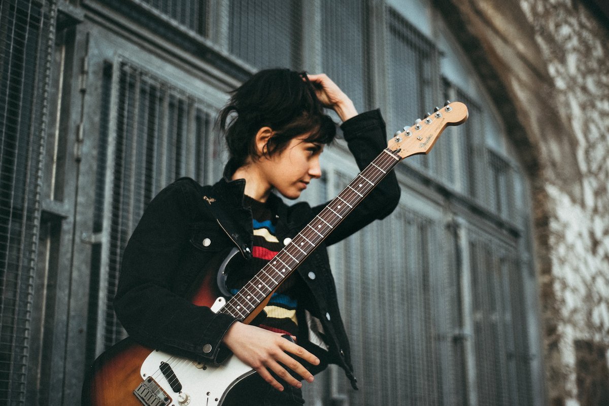 ericguillaud's tweet photo. INTERVIEW. Un nouveau morceau de la Nantaise Miss Machine pour bien commencer la semaine...  #MissMachine #Nantes #musique #pop #poprock (photo @JmeuLaJag) https://t.co/rf3VW9aTut https://t.co/dGFHmJOhbY