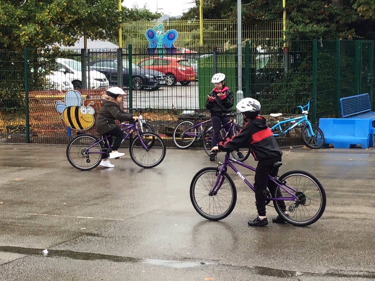 Lift_Feversham's tweet photo. Children had an amazing time and it shows with the lovely smiles on their faces #bikes #future #traveling #Bikesway
@FevershamSchool @AETAcademies @BikeabilityUK @BikeFutures @BikeIsBestHQ @BikeSafeUK https://t.co/AlAuzzua8I
