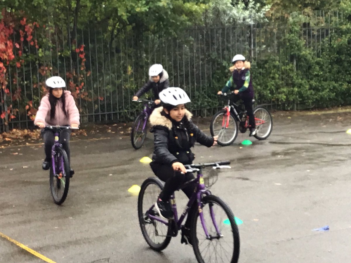 Lift_Feversham's tweet photo. Children had an amazing time and it shows with the lovely smiles on their faces #bikes #future #traveling #Bikesway
@FevershamSchool @AETAcademies @BikeabilityUK @BikeFutures @BikeIsBestHQ @BikeSafeUK https://t.co/AlAuzzua8I