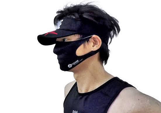Max05513's tweet photo. Man Mask#2 ดูโฆษณาหน้ากากใส่ออกกำลังกาย “Fixme” นายแบบหน้าหล่อแต่จะอายไปไหน เปิดมารีบใส่หน้ากากปิดจมูกปากยังไม่ทันได้เห็นหน้าเลย หน้ากากก็ฟิตแอนด์ฟิตสมชื่อยี่ห้อ รัดจนเห็นจมูกโด่งๆรูปปากนิดๆของนายแบบ ตอนหันข้าง แล้วเออ ขึ้นว่ะ ใครหน้าดีๆมาลองซื้อไปใส่ดิ้ #ManMask https://t.co/C1J58jtLzm