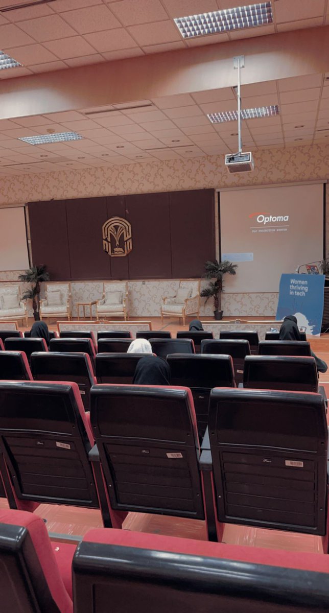 WTMSaudi's tweet photo. يحدث الآن: مهرجان المطورين في المدينة المنورة✨

 ⁦#DevFes2021⁩ #DevFestSaudi2021 https://t.co/uQhHJ7Hqm5